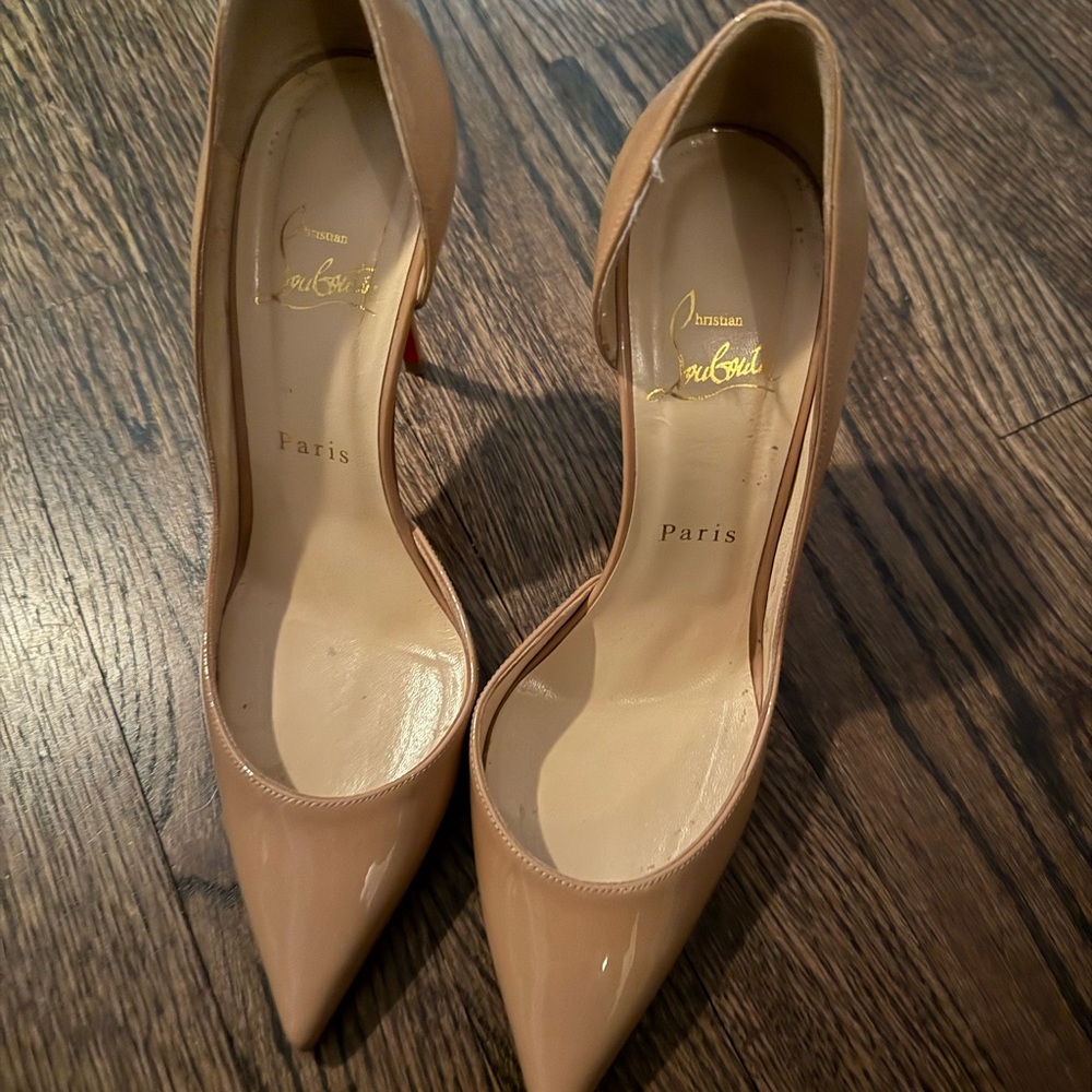 Christian Louboutin nude Pumps - So Kate